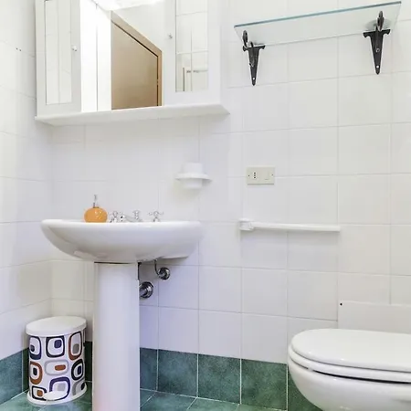 Apartamento Sgarauella Cesare Battisti Bolonha